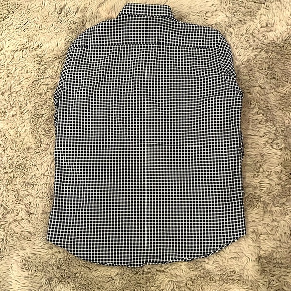 BANANA REPUBLIC CHECKERED BUTTON DOWN - Picture 6 of 6